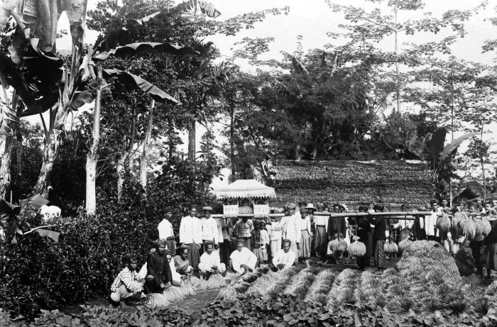 Tradisi Angklung Sunda